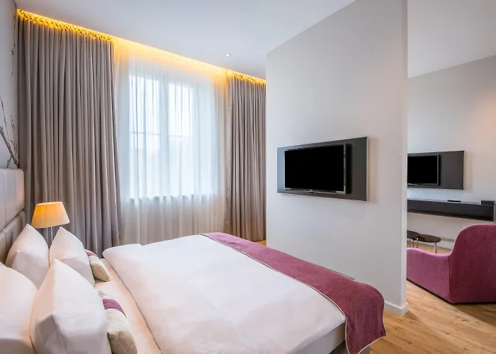 Crowne Plaza Berlin - Potsdamer Platz, an IHG Hotel