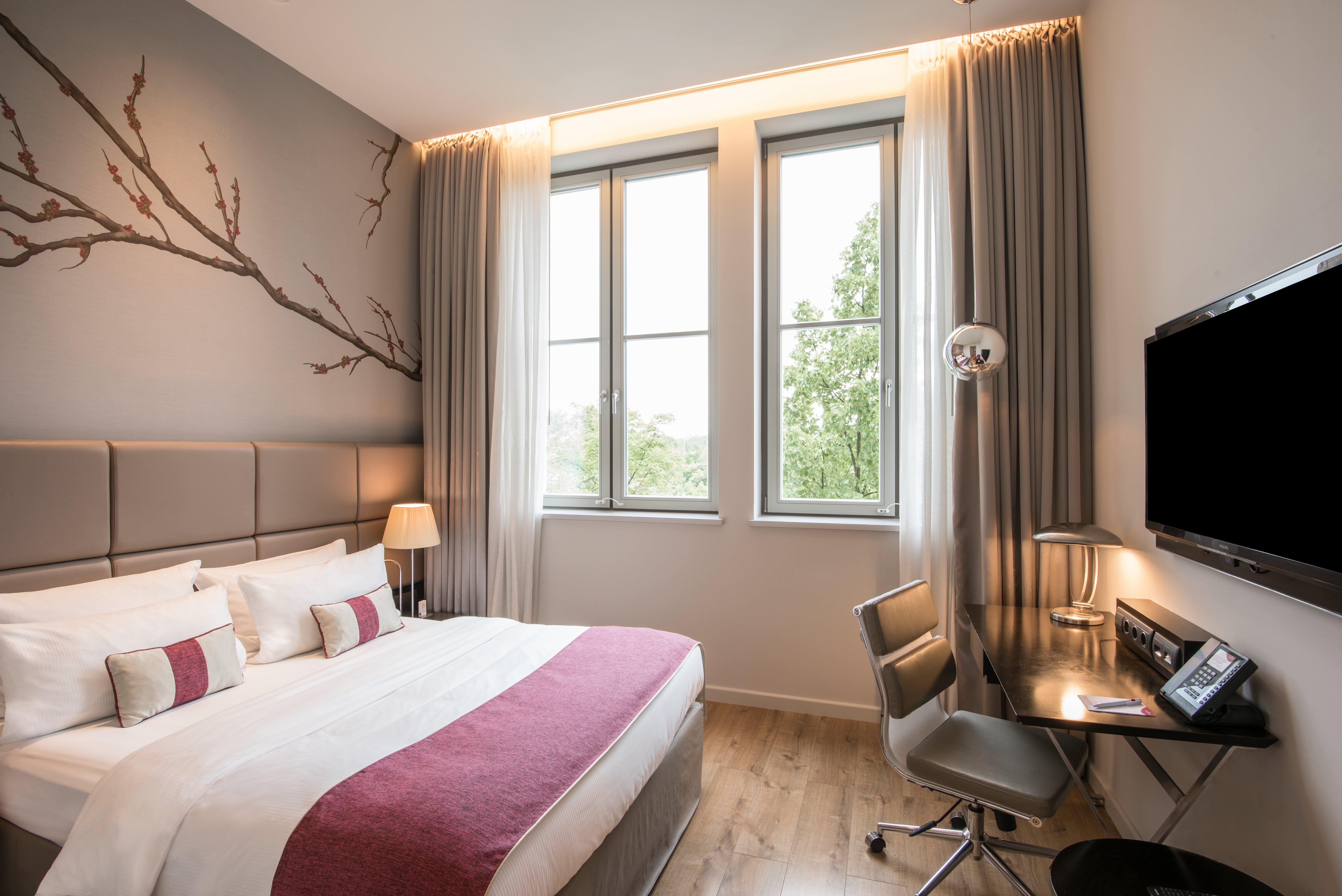 Crowne Plaza - Potsdamer Platz, An Ihg 4*
