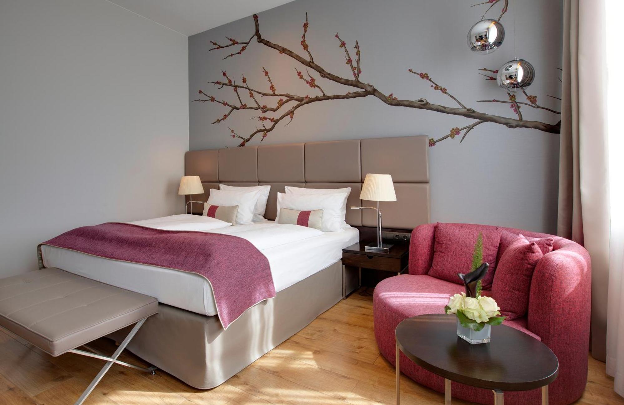 Crowne Plaza - Potsdamer Platz, An Ihg 4*