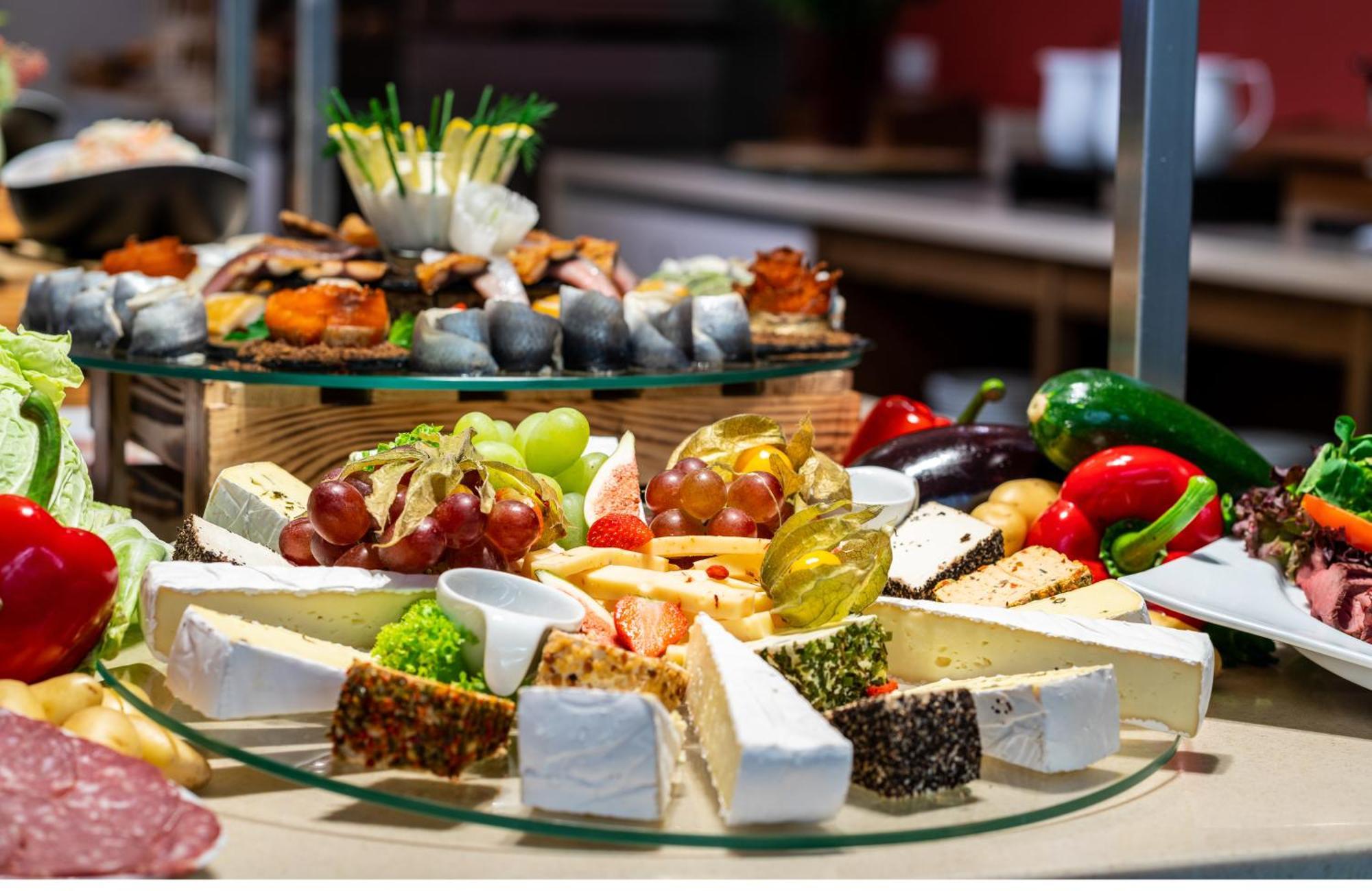 Crowne Plaza - Potsdamer Platz, An Ihg 4*
